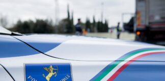 Furti nelle aree di servizio con il “jammer”: tre denunciati dalla Polizia Stradale Polizia Stradale