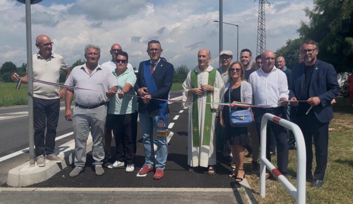 Castelfranco Veneto, Provincia e Comune tagliano il nastro per la nuova pista ciclopedonale sulla SP 102