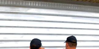 Aggressioni e liti, il Questore sospende licenza a locale di Chioggia per 15 giorni I poliziotti del Commissariato di Polizia di Stato di Chioggia hanno provveduto a notificare il provvedimento