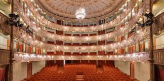 Tariffa agevolata per i residenti della Città metropolitana per sei spettacoli in programma al teatro Goldoni di Venezia Teatro Goldoni di Venezia, l'interno