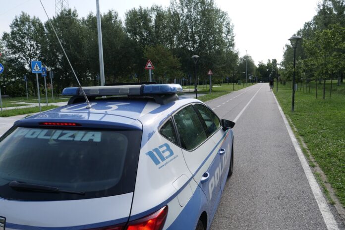 Polizia di Stato di Venezia in azione Polizia di Stato di Venezia in azione