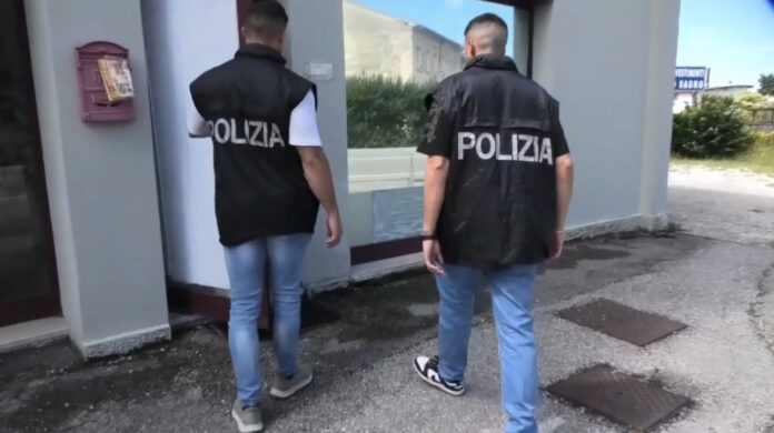 Polizia di Stato: disposti anche a Treviso servizi straordinari di contrasto alla criminalità cinese Polizia di Stato: disposti anche a Treviso servizi straordinari di contrasto alla criminalità cinese