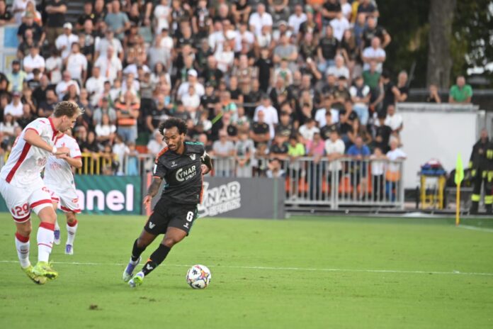 Gianluca Busio in Venezia FC-Bari - foto Andrea Pattaro@Vision Gianluca Busio in Venezia FC-Bari - foto Andrea Pattaro@Vision