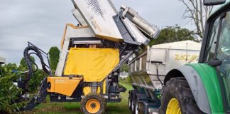 Coldiretti Venezia: “ottima vendemmia, ci saranno dei rossi memorabili” Una macchina vendemmiatrice