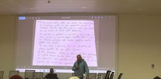 Casale sul Sile, Auditorium gremito per l’incontro “Look Up: alziamo lo sguardo contro bullismo e cyberbullismo” Luca Pagliari all'incontro pubblico “Look Up” contro bullismo e cyberbullismo