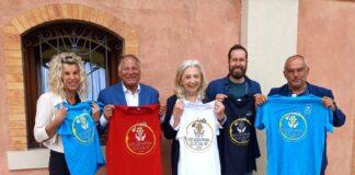 Vendemmia Social-e all’ottava edizione Vendemmia Social-e, presentazione edizione 2025. Da sinistra: Giusy Facchin, Francesco Benazzi, Nelly Raisi Mantovani, Simone Rech, Luca Pinzi