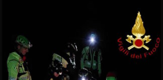 Ragazza statunitense finisce in un dirupo, recuperata viva dai soccorritori Soccorsi alla ragazza statunitense finita in un dirupo