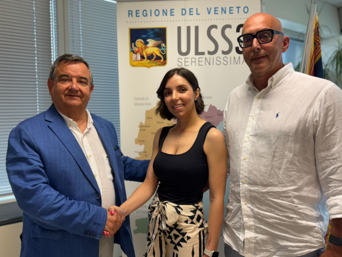 Il dg dell’Ulss 3 Edgardo Contato, l’infermiera Trocani e il primario di Otorinolaringoiatria Politi Il dg dell’Ulss 3 Edgardo Contato, l’infermiera Trocani e il primario di Otorinolaringoiatria Politi