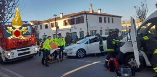 Casale sul Sile, schianto tra 6 mezzi: 5 feriti Casale sul Sile, incidente stradale multiplo