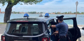 Minacce per estorcere denaro ai genitori: i Carabinieri arrestano 26enne Carabinieri di Venezia-Lido