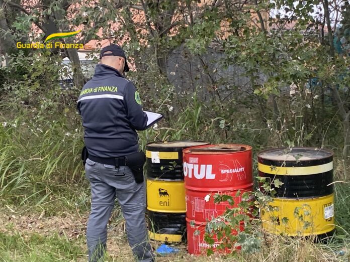 Discarica abusiva scoperta dalla Guardia di Finanza Discarica abusiva scoperta dalla Guardia di Finanza