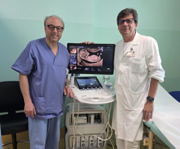 Ospedale di Montebelluna, il dottor La Gamba, a sinistra, e il dottor Rossi, a destra Ospedale di Montebelluna, il dottor La Gamba, a sinistra, e il dottor Rossi, a destra