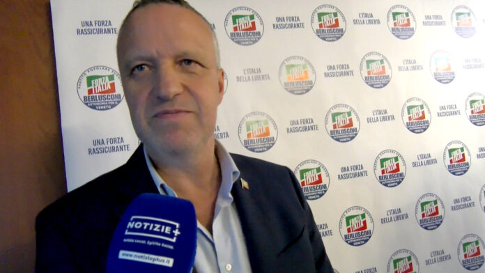 Flavio Tosi (Forza Italia): “Puntiamo alla doppia cifra alle regionali. Sanità, sociale e sburocratizzazione le nostre priorità per il Veneto” Flavio Tosi (Forza Italia): “Puntiamo alla doppia cifra alle regionali. Sanità, sociale e sburocratizzazione le nostre priorità per il Veneto”