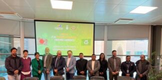 Veritas incontra la Comunità bengalese: al via la campagna per il conferimento dei rifiuti Veritas incontra la Comunità Bengalese - foto dal sito del Comune di Venezia