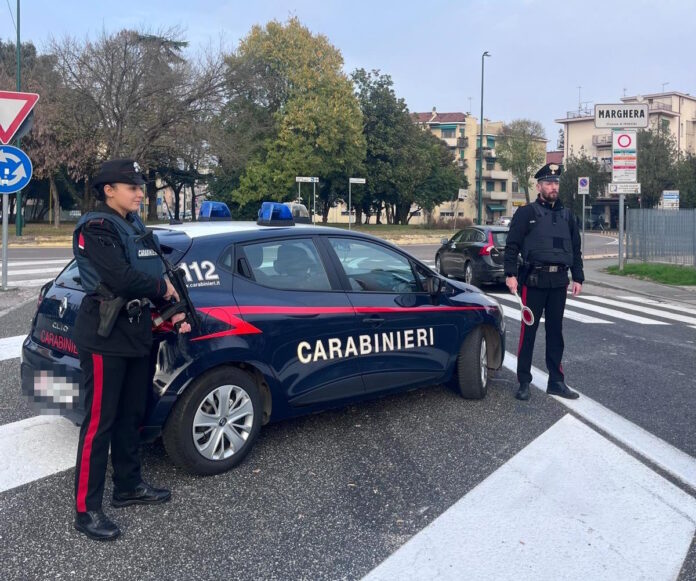 I Carabinieri in azione a Marghera I Carabinieri in azione a Marghera