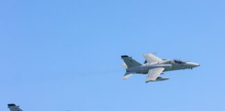 Un AMX per Jesolo: approvata la nuova installazione dedicata all’Aeronautica Militare Due AMX del 51esimo Stormo si esibiscono durante lo Jesolo Air Show