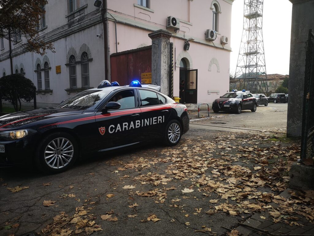 I Carabinieri di Mestre in uscita dalla Caserma