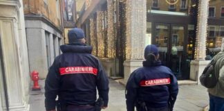Borseggiatrice croata fugge alla cattura a Venezia: rintracciata e arrestata in Svizzera Carabinieri in servizio anti borseggi