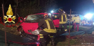 Montebelluna, perde il controllo dell’auto: un ferito Montebelluna, l'auto finita fuori strada