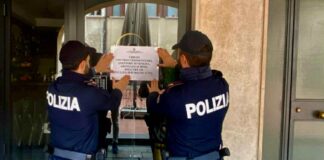 Rissa in un bar a Mestre: locale chiuso per 15 giorni, 1 arresto e 5 denunce Il locale di Mestre dove è scoppiata la rissa e che perciò è stato chiuso per 15 giorni