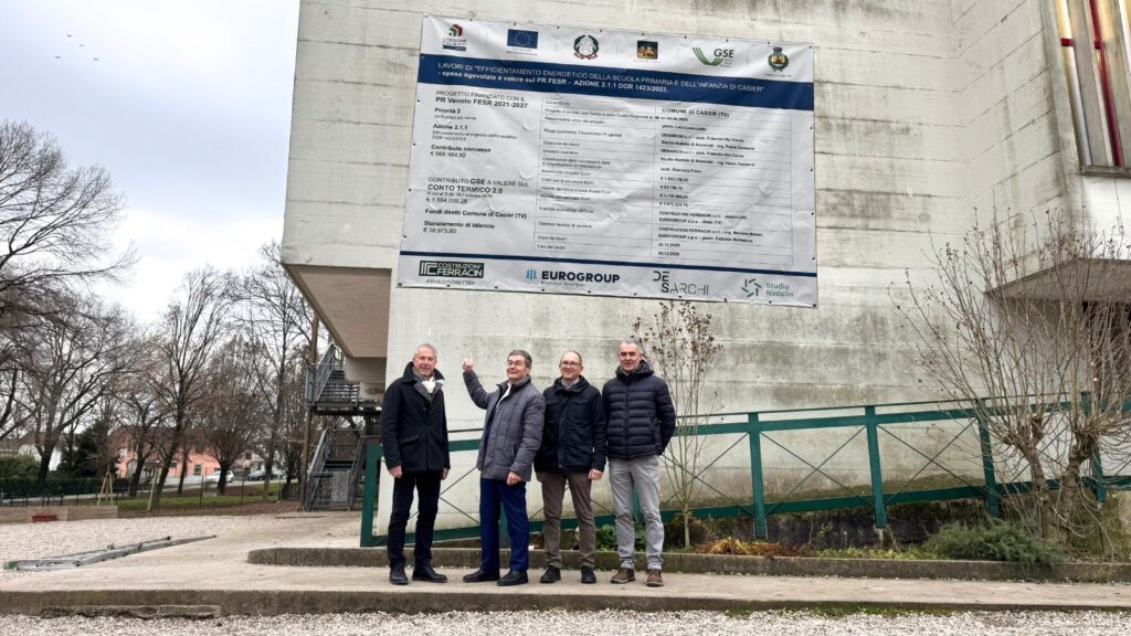 avori di efficientamento energetico nella Scuola Primaria San Francesco d’Assisi e nella scuola dell’infanzia Casa dei Bambini in via Basse a Casier