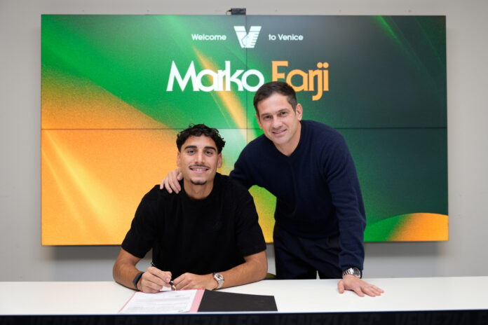 Marko Farji con il DS del Venezia FC, Filippo Antonelli - foto Ufficio Comunicazione Venezia FC Marko Farji con il DS del Venezia FC, Filippo Antonelli - foto Ufficio Comunicazione Venezia FC