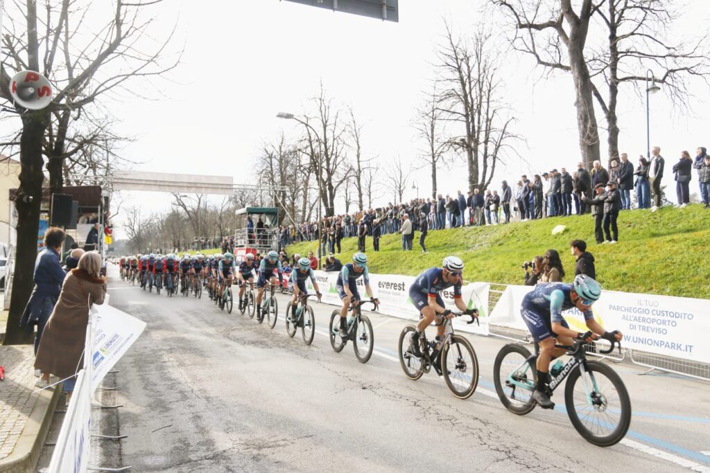 ciclismo, Popolarissima, Davide Persico, ciclismo italiano, Treviso, sprint ciclismo, gare ciclistiche, sport