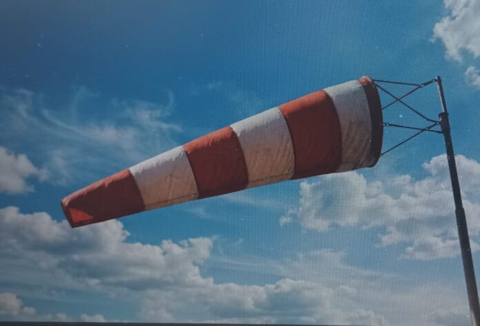 vento forte Veneto, allerta meteo Veneto, Protezione Civile Veneto, Foehn, meteo Veneto, neve Veneto, Dolomiti, previsioni meteo vento forte Veneto, allerta meteo Veneto, Protezione Civile Veneto, Foehn, meteo Veneto, neve Veneto, Dolomiti, previsioni meteo