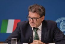 Decreto carburanti, proroga sulle accise fino al 1° maggio decreto carburanti, accise, governo italiano, Giorgetti, Meloni, energia, economia, imprese, agricoltura, crisi energetica