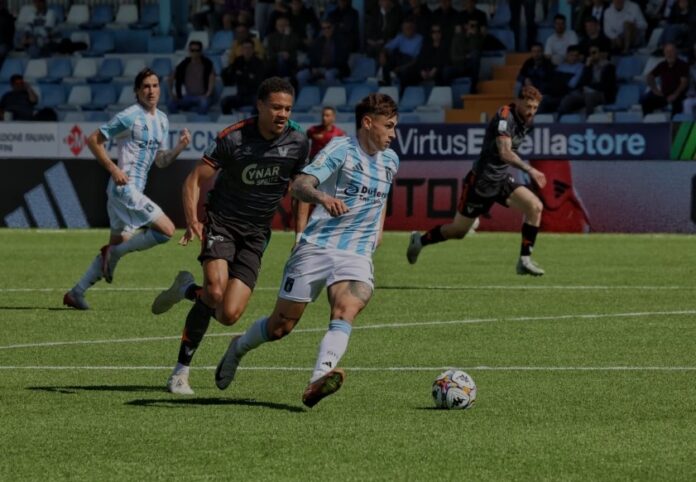 Venezia, Entella, Serie B, calcio, Venezia pareggio, espulsione, classifica Serie B, Frosinone, Monza Venezia, Entella, Serie B, calcio, Venezia pareggio, espulsione, classifica Serie B, Frosinone, Monza