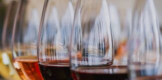 Vinitaly: vino italiano numeri, export e nuove strategie di crescita vino italiano, export vino, enoturismo, Ocm Promozione, Vinitaly, settore vitivinicolo, economia vino, made in Italy