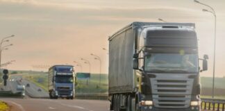 Autotrasporto in crisi: caro diesel e rischio chiusure entro il 2026 Autotrasporto, Caro carburante, Economia, Imprese, Trasporti