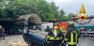 Nervesa della Battaglia, si ribalta un’autovettura: due feriti Nervesa della Battaglia, l'automobile finita ribaltata