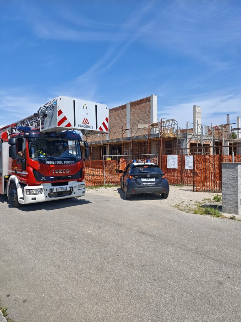 Istrana, i soccorsi dopo un infortunio sul lavoro