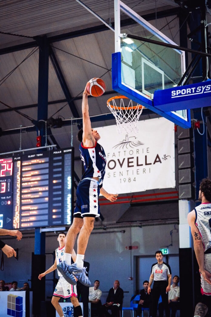 Lorenzo Calbini - foto fornita dall'Ufficio Stampa della Gemini Basket Mestre Lorenzo Calbini - foto fornita dall'Ufficio Stampa della Gemini Basket Mestre
