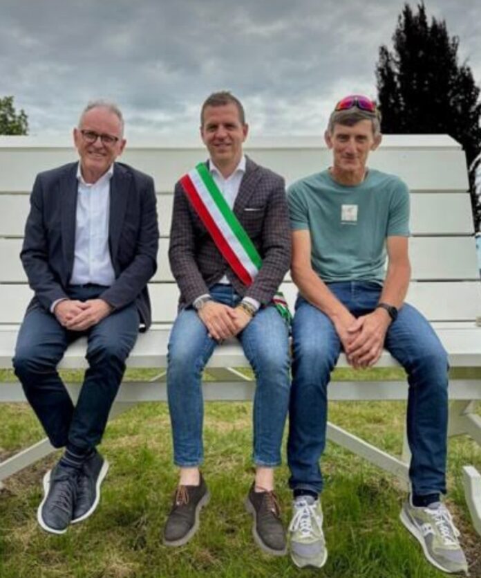 Panchina gigante Farra di Soligo Big Bench Farra di Soligo Panchina gigante Farra di Soligo Big Bench Farra di Soligo