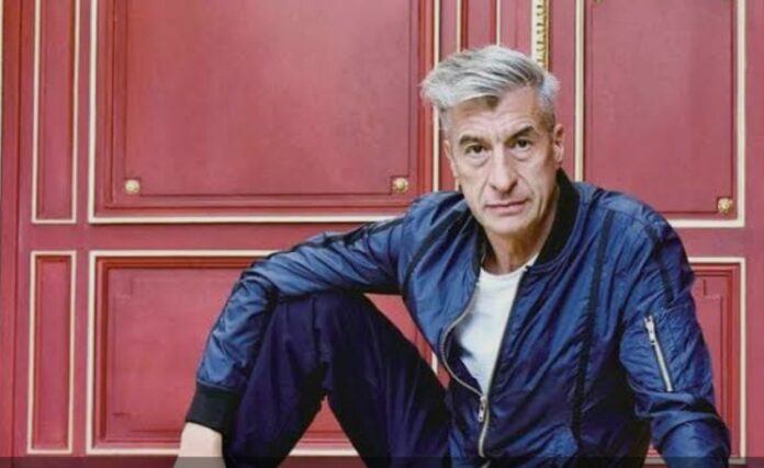 Padova, Maurizio Cattelan, Arte contemporanea Padova, Maurizio Cattelan, Arte contemporanea