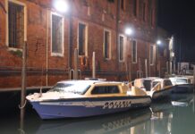 Arrestato dopo il tentato furto in un locale: decisivi le telecamere e il cellulare ritrovato Le volanti lagunari della Questura di Venezia intervengono a sventare un tentato furto