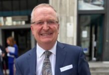 De Bettin nuovo presidente della Camera di Commercio Treviso-Belluno Un nuovo mandato per la Camera di Commercio Treviso-Belluno Con l'elezione di Francesco De Bettin, la Camera di Commercio Treviso-Belluno apre un nuovo capitolo della propria attività istituzionale. Il mandato, che si estenderà fino al 2031, sarà accompagnato dalla definizione della nuova giunta e delle linee strategiche che guideranno l'azione dell'ente nei prossimi anni. La nomina di Francesco De Bettin rappresenta un momento di continuità istituzionale e, allo stesso tempo, l'inizio di una nuova fase orientata alla programmazione, all'innovazione e allo sviluppo del sistema economico delle province di Treviso e Belluno.