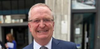 De Bettin nuovo presidente della Camera di Commercio Treviso-Belluno Un nuovo mandato per la Camera di Commercio Treviso-Belluno Con l'elezione di Francesco De Bettin, la Camera di Commercio Treviso-Belluno apre un nuovo capitolo della propria attività istituzionale. Il mandato, che si estenderà fino al 2031, sarà accompagnato dalla definizione della nuova giunta e delle linee strategiche che guideranno l'azione dell'ente nei prossimi anni. La nomina di Francesco De Bettin rappresenta un momento di continuità istituzionale e, allo stesso tempo, l'inizio di una nuova fase orientata alla programmazione, all'innovazione e allo sviluppo del sistema economico delle province di Treviso e Belluno.