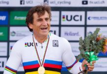 Zanardi: la maglia iridata donata all’Ulss 6 Euganea diventa simbolo di speranza Zanardi Ulss 6 Euganea Medicina dello Sport