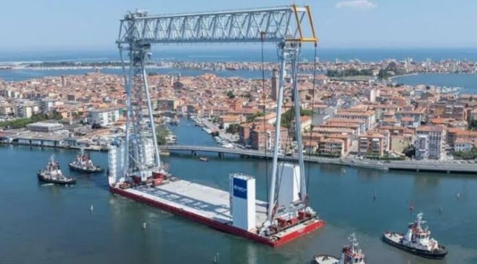 Boa Barge 38 Chioggia Monfalcone Fincantieri Boa Barge 38 Chioggia Monfalcone Fincantieri