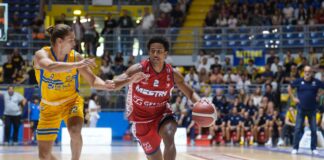 Basket Mestre, che partenza: Torino travolta 79-57 con Curry e Varence protagonisti Basket Mestre Serie A2, Torino travolta 79-57 - Notizie Plus