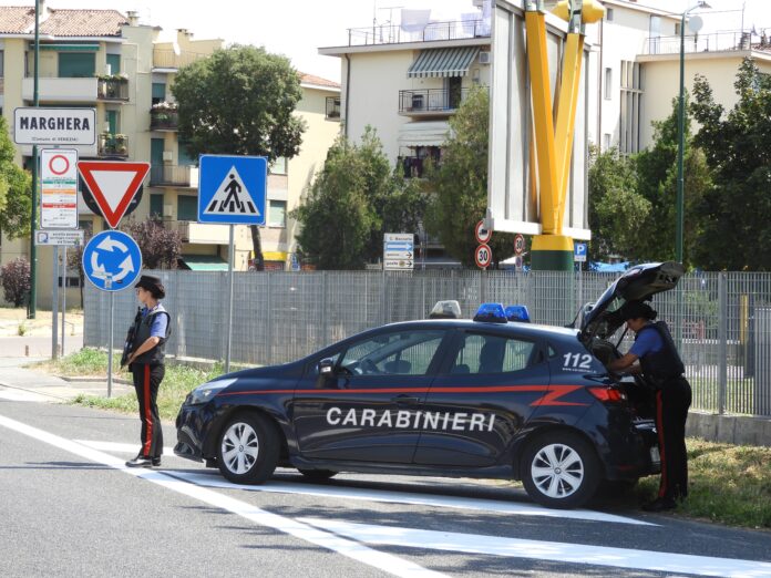 Violazione del divieto di avvicinamento, arresto - Notizie Plus Violazione del divieto di avvicinamento, arresto - Notizie Plus