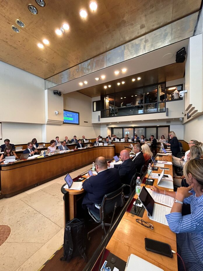 Suicidio medicalmente assistito Legge sul fine vita Consiglio regionale Veneto Luca Zaia Suicidio medicalmente assistito Legge sul fine vita Consiglio regionale Veneto Luca Zaia