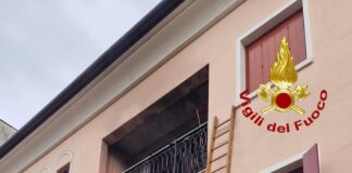 Incendio a Montebelluna, fiamme sulla terrazza di un condominio vicino al mercato Incendio a Montebelluna, fiamme vicino al mercato - Notizie Plus