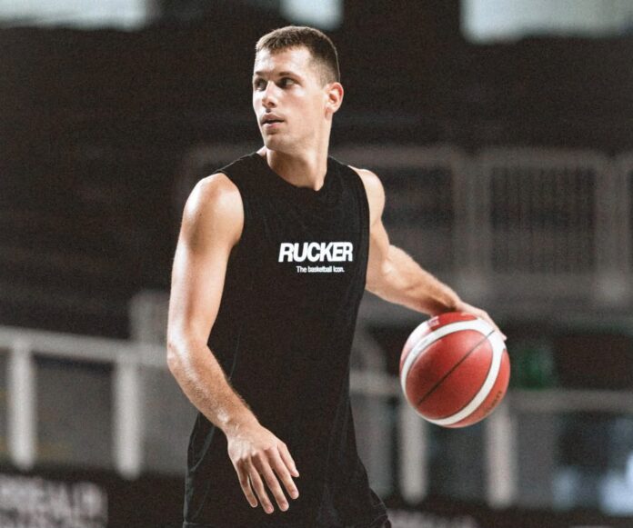 Rucker-Omegna, domenica il debutto in campionato - Notizie Plus Rucker-Omegna, domenica il debutto in campionato - Notizie Plus