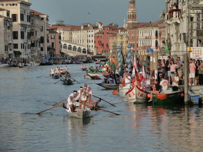 Regata Storica 2026, accessi e divieti - Notizie Plus Regata Storica 2026, accessi e divieti - Notizie Plus