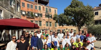 Regata Storica Venezia, premiati i giovani vogatori: Venturini «Sono il futuro della voga» Regata Storica Venezia, premiati i giovani - Notizie Plus