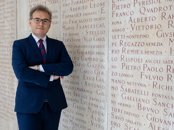Marco Sgarbi a Ca’ Foscari, inizia il rettorato - Notizie Plus Marco Sgarbi a Ca’ Foscari, inizia il rettorato - Notizie Plus
